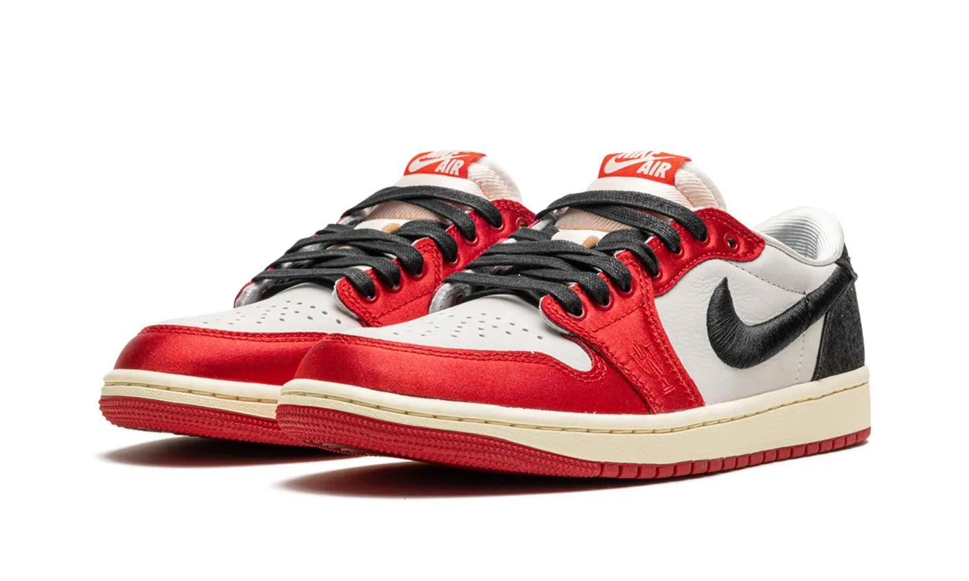 AIR JORDAN 1 RETRO LOW OG TROPHY ROOM AWAY