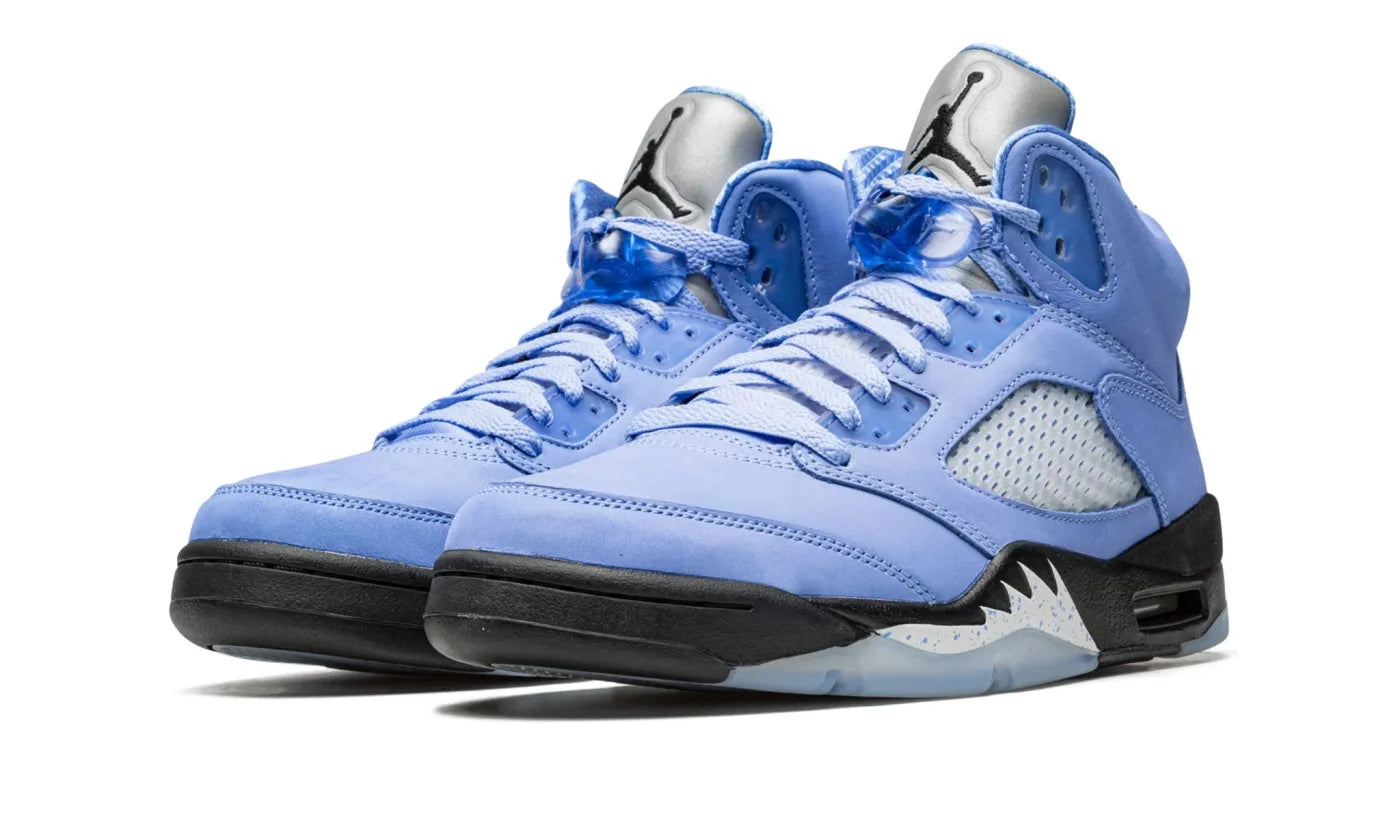 AIR JORDAN 5 RETRO UNC UNIVERSITY BLUE 40