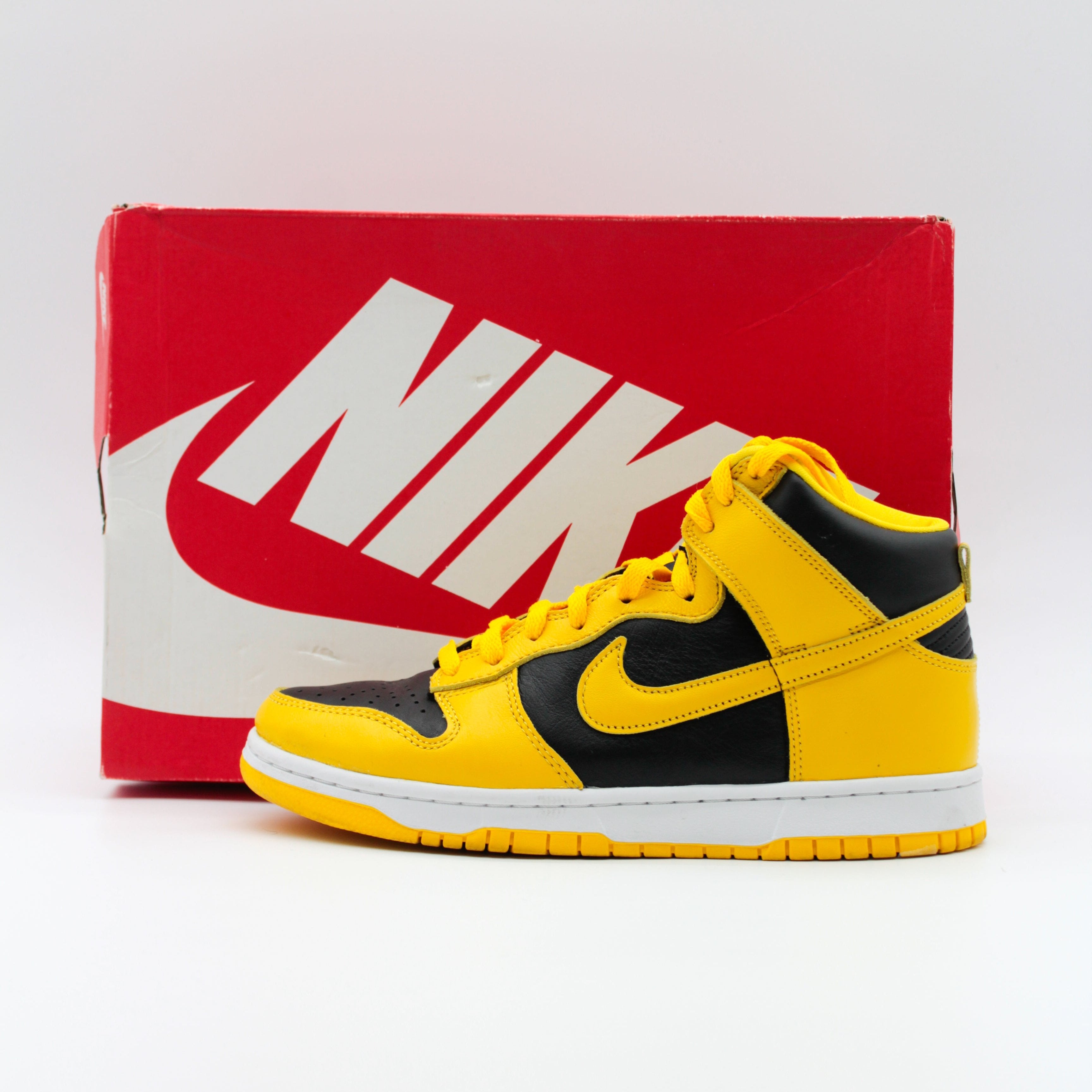 SECONDHAND - NIKE DUNK HIGH YELLOW Size 42.5