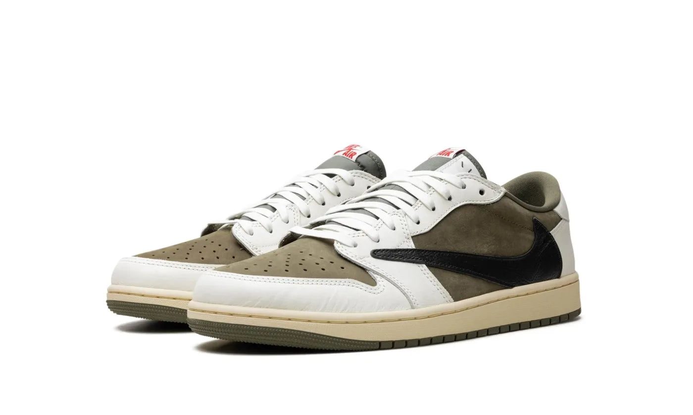 AIR JORDAN 1 RETRO LOW OG SP TRAVIS SCOTT MEDIUM OLIVE