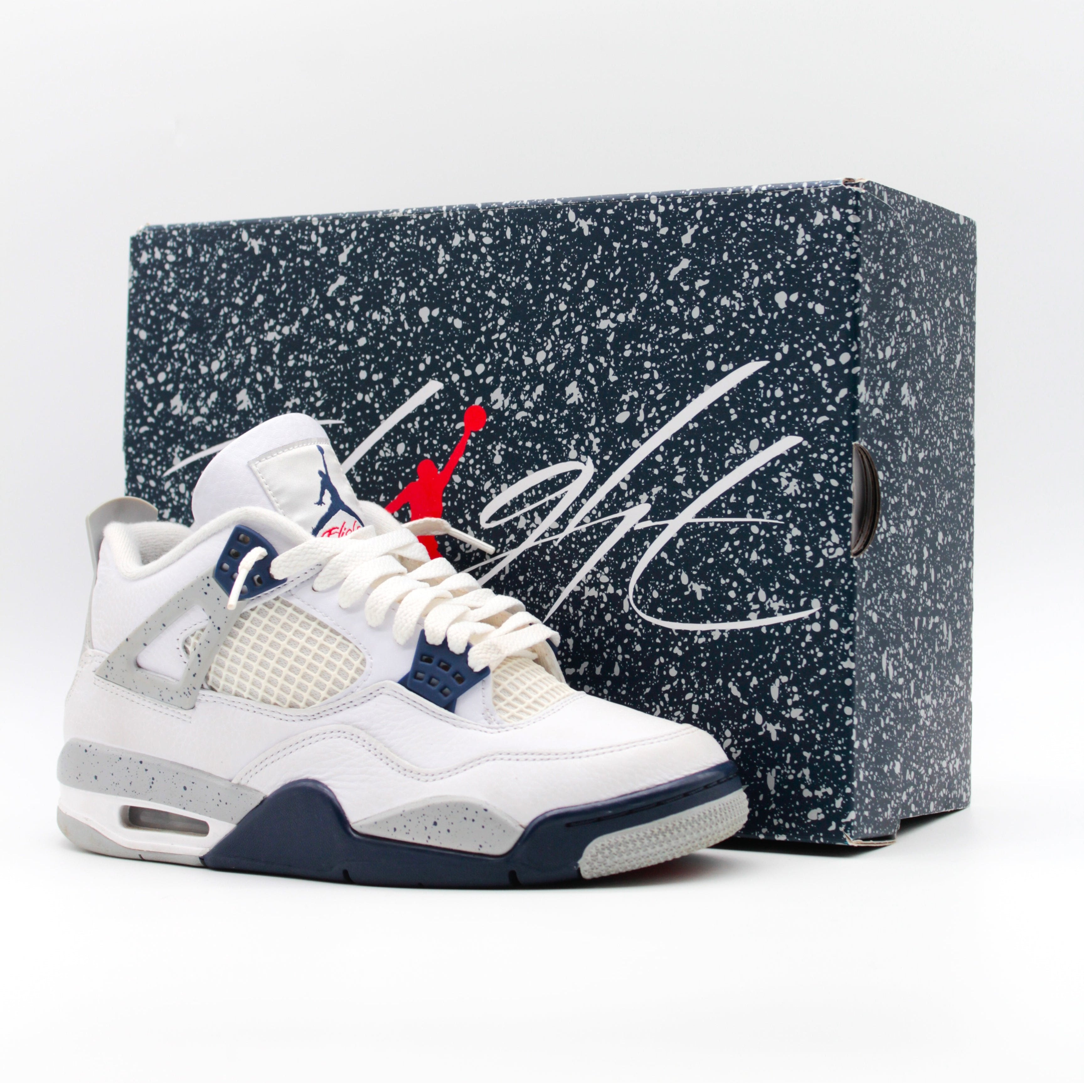 SECONDHAND - AIR JORDAN 4 MIDNIGHT NAVY Size 40.5