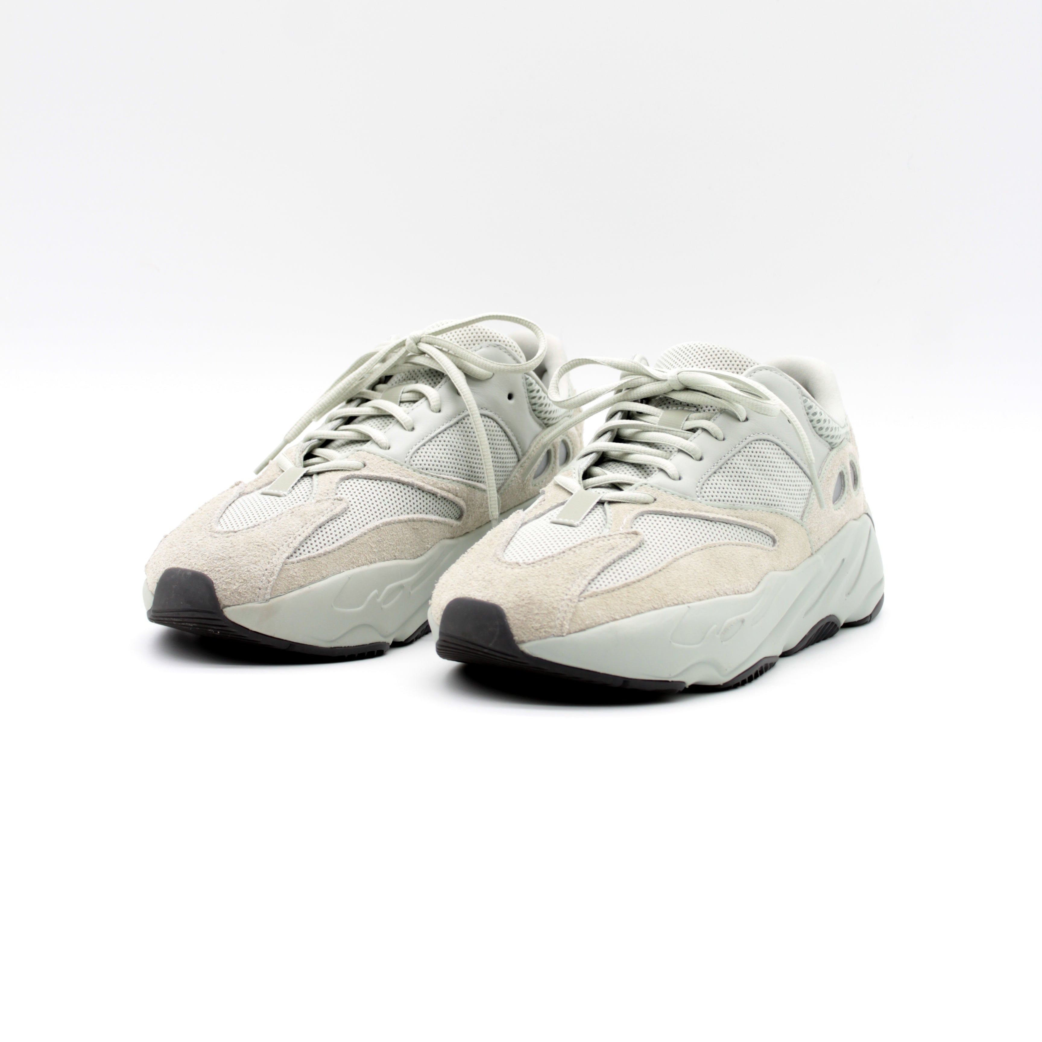 SECONDHAND - YEEZY 700 SALT Size 43 1/3