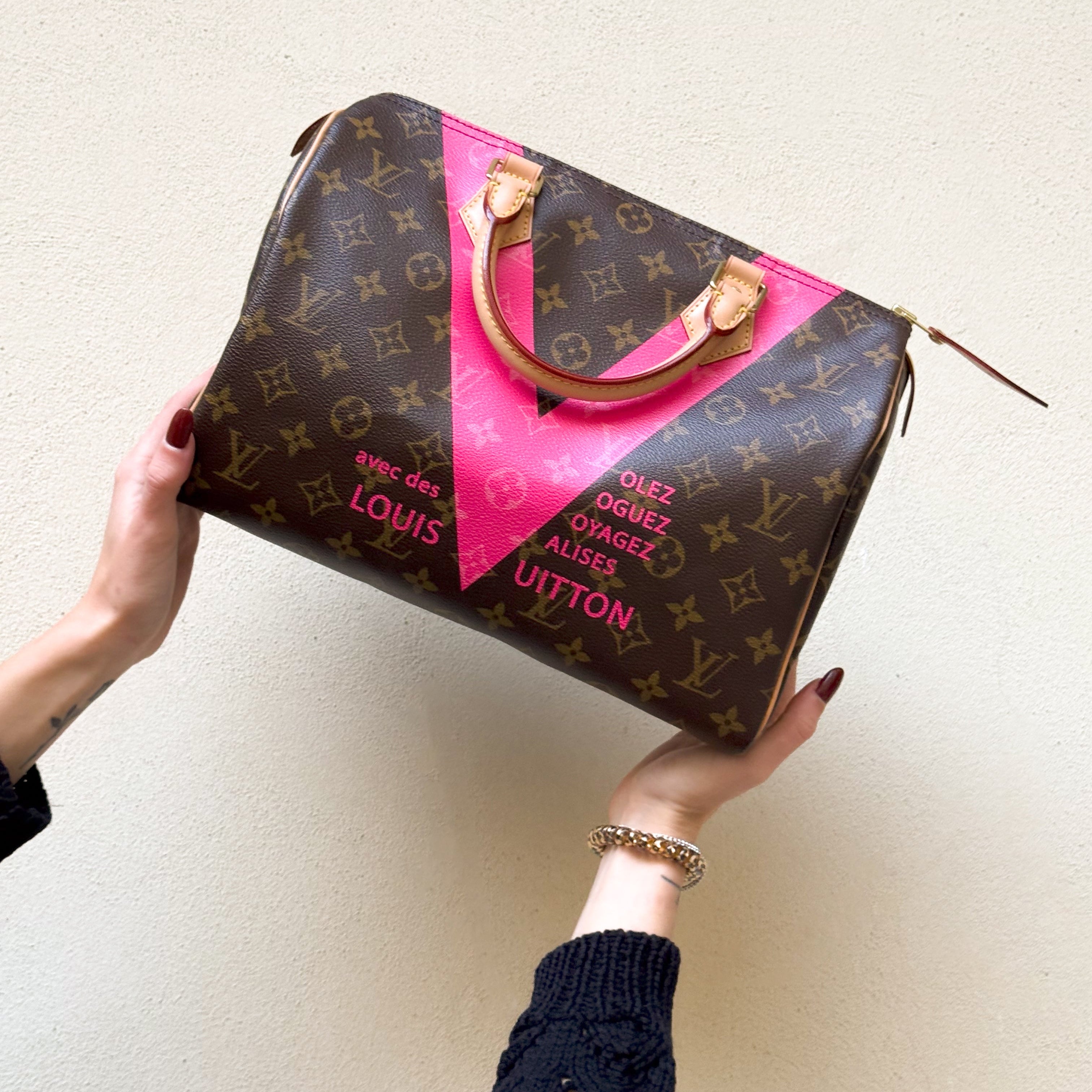 SECONDHAND - LOUIS VUITTON SPEEDY 30 V VOYAGE GRENADE MONOGRAM PINK LIMITED EDITION