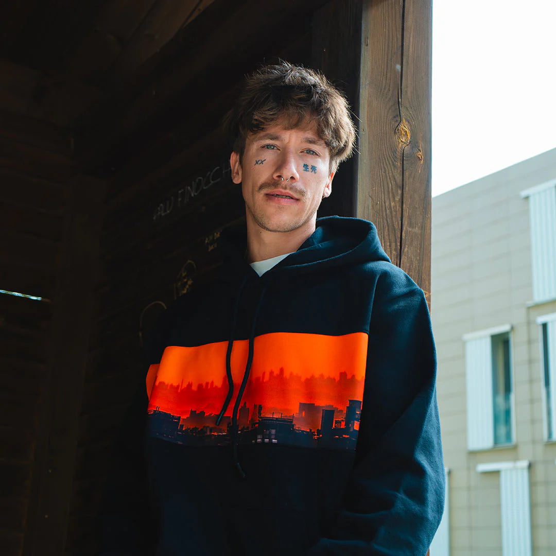 SUNSET HOODIE BLACK / Molly