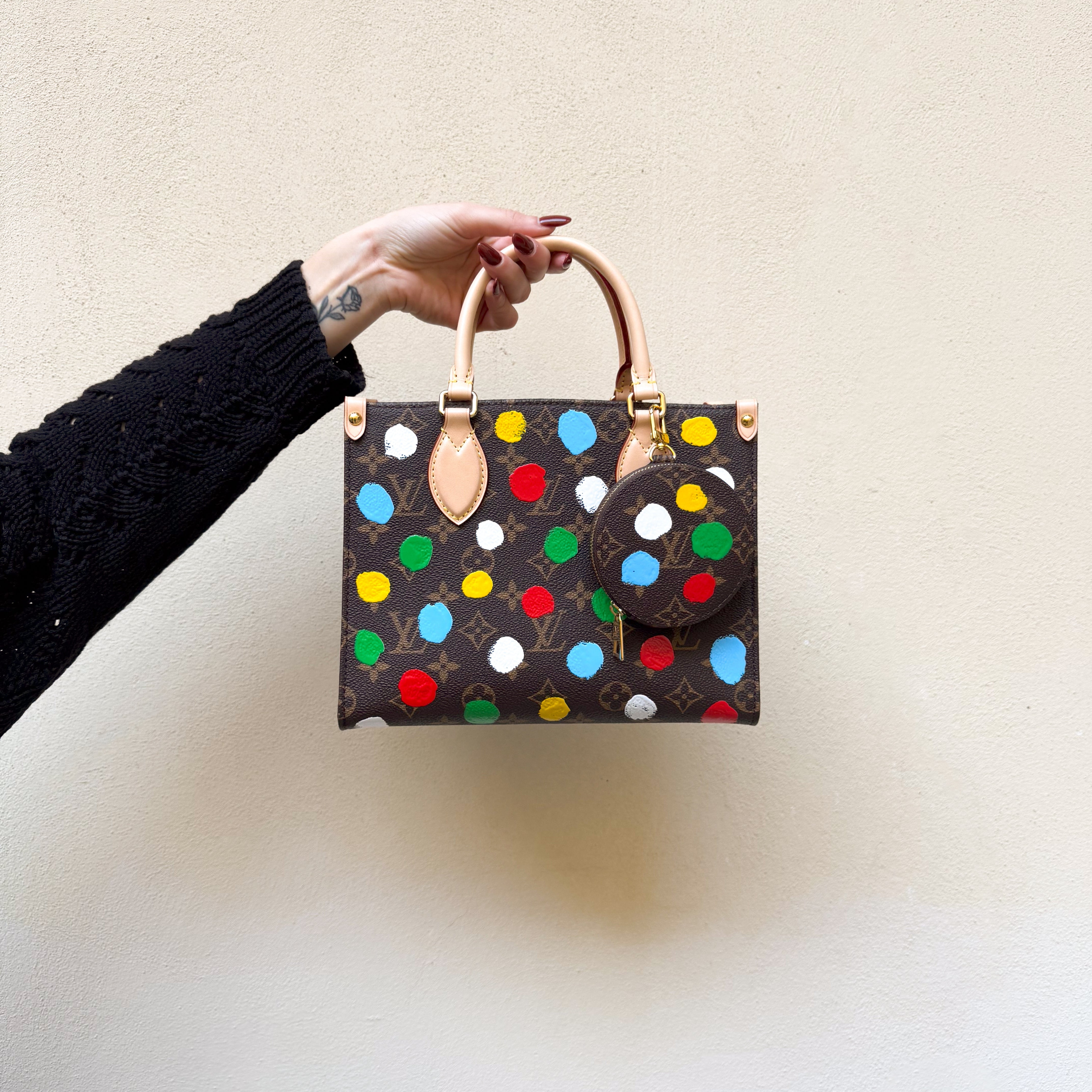 SECONDHAND - LOUIS VUITTON ONTHEGO PM TWO-WAY X YAYOI KUSAMA 2021