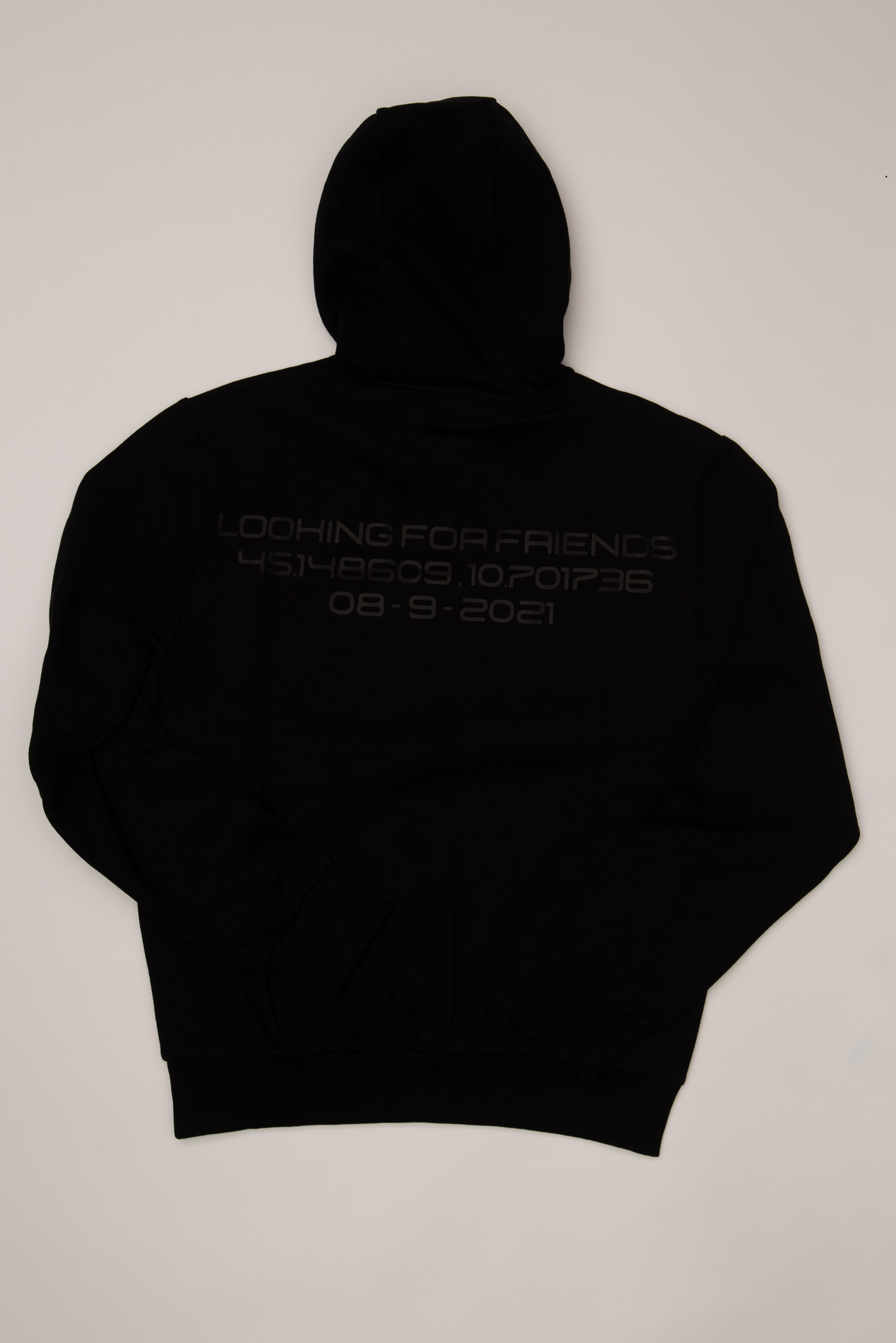 SUNSET HOODIE BLACK / Molly