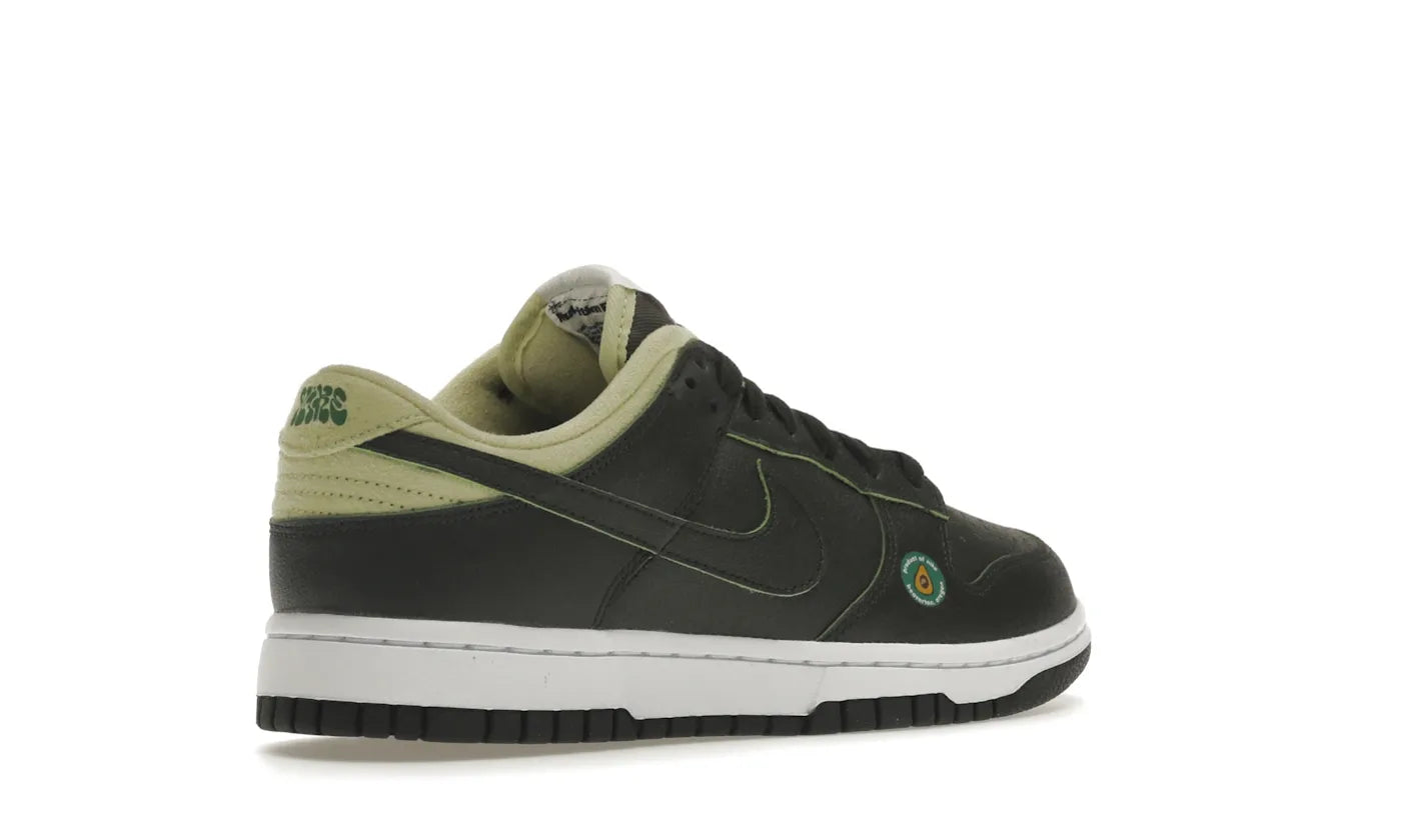 NIKE DUNK LOW AVOCADO (W)