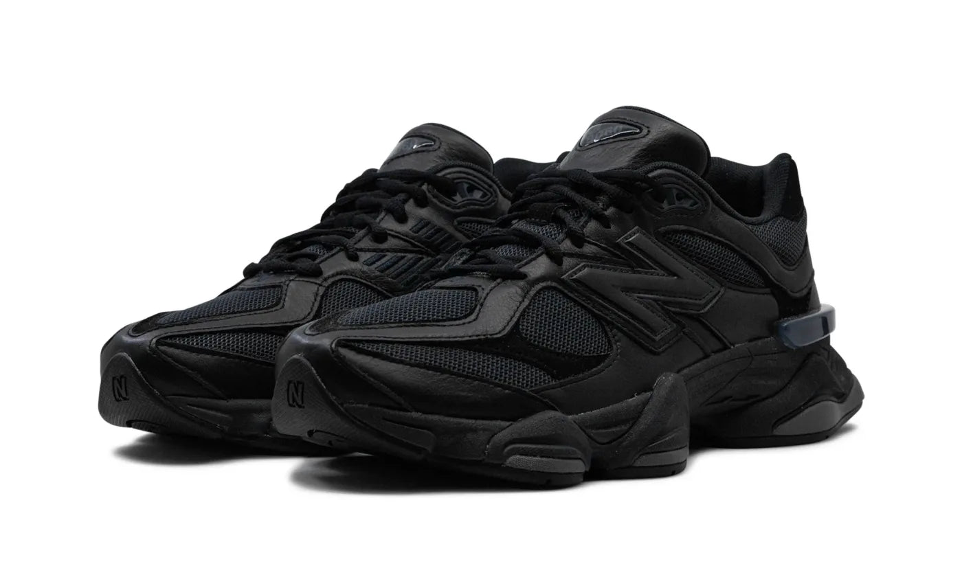 NEW BALANCE 9060 TRIPLE BLACK LEATHER 36