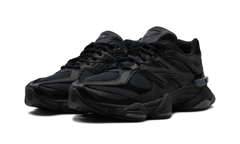 NEW BALANCE 9060 TRIPLE BLACK LEATHER