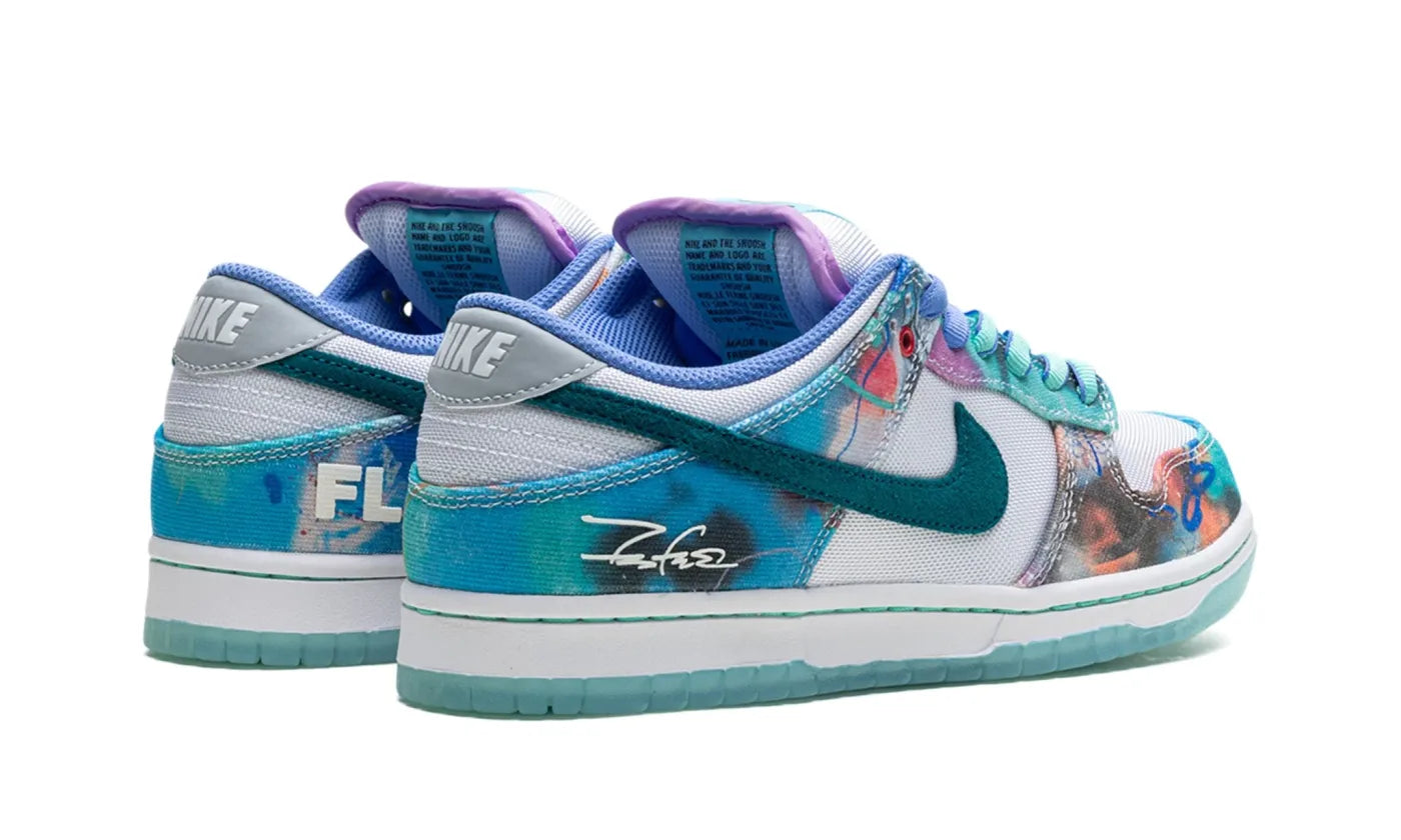 NIKE SB DUNK LOW FUTURA LABORATORIES BLEACHED ACQUA