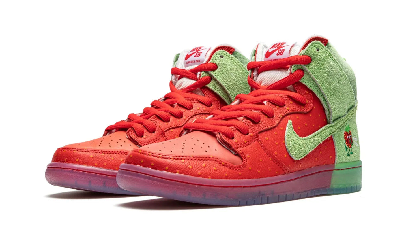 NIKE DUNK HIGH SB STRAWBERRY COUGH