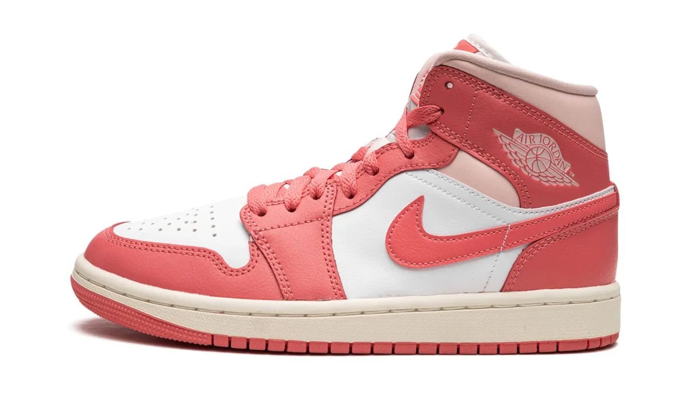 AIR JORDAN 1 MID STRAWBERRIES AND CREAM (W)