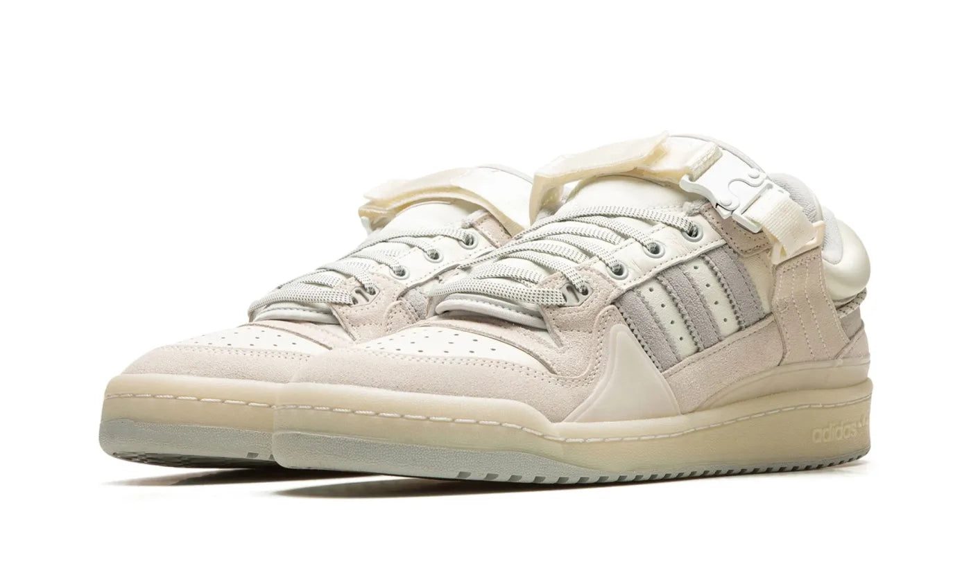 ADIDAS FORUM BUCKLE LOW BAD BUNNY LAST FORUM