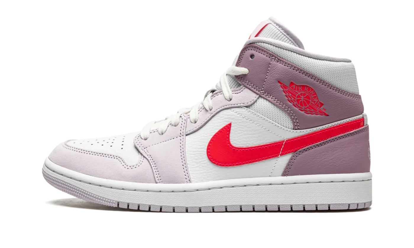 AIR JORDAN 1 MID VALENTINE'S DAY (2022) (W)