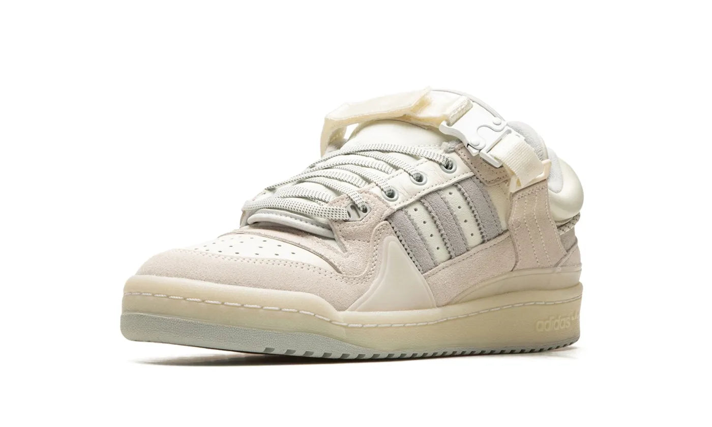 ADIDAS FORUM BUCKLE LOW BAD BUNNY LAST FORUM