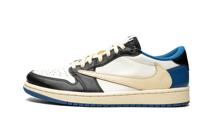 AIR JORDAN 1 LOW TRAVIS SCOTT X FRAGMENT