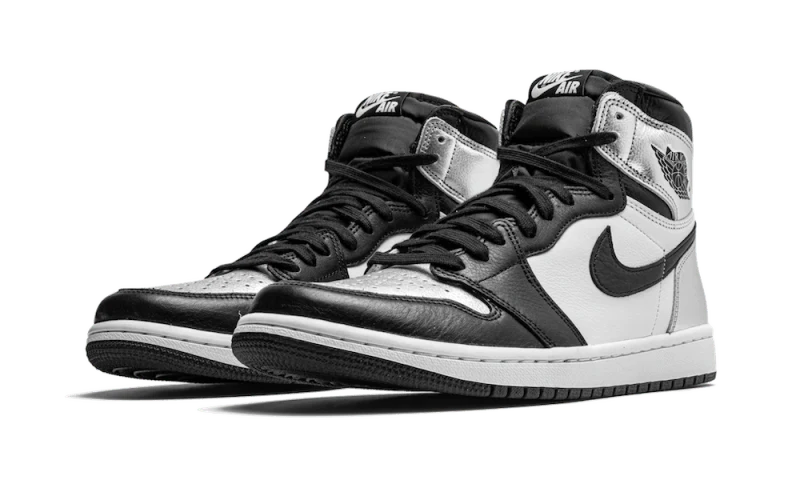 AIR JORDAN 1 HIGH SILVER TOE